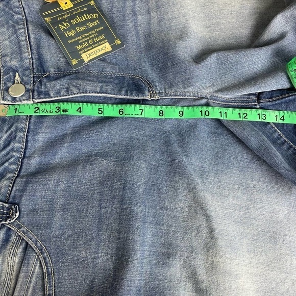 New Democracy Plus Size "Ab"solution Cuffed Shorts size 24W - Picture 7 of 13